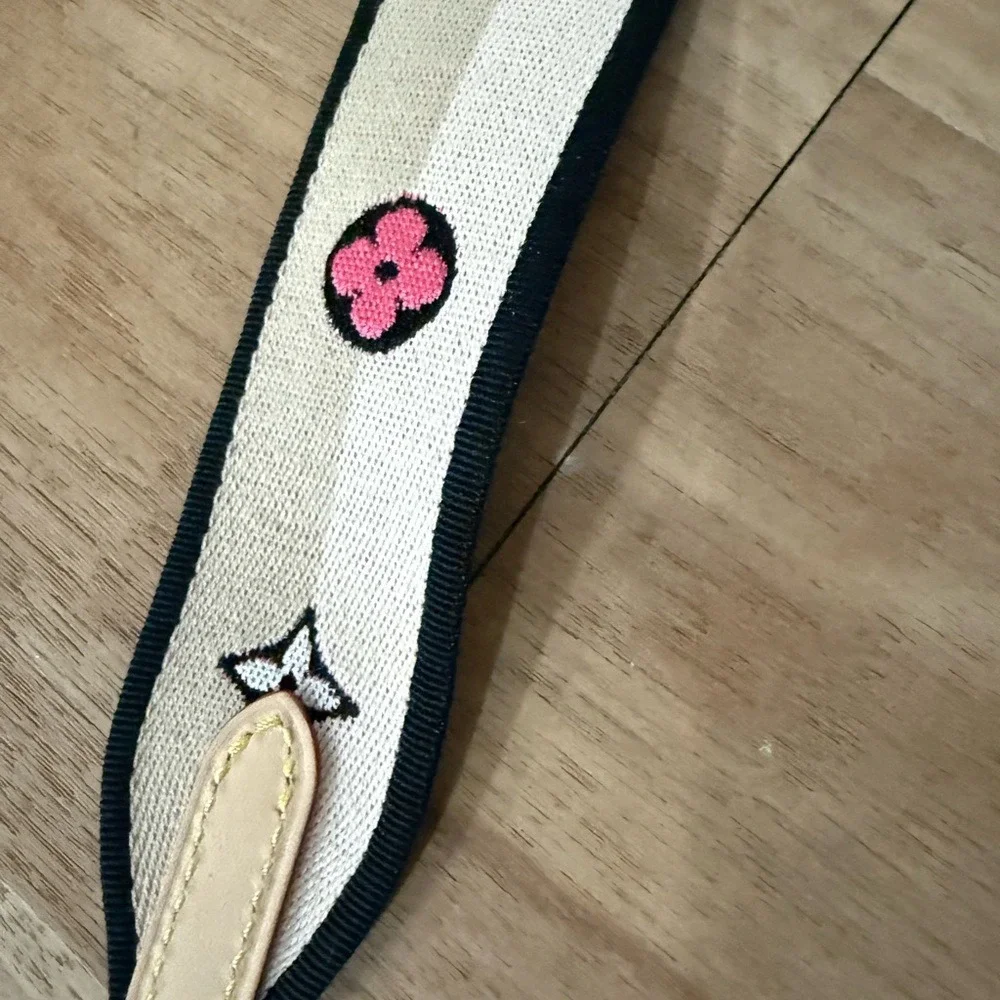 Louis Vuitton‎ Crossbody Canvas Bandoulière Guitar Strap Beige Black Pink Speedy